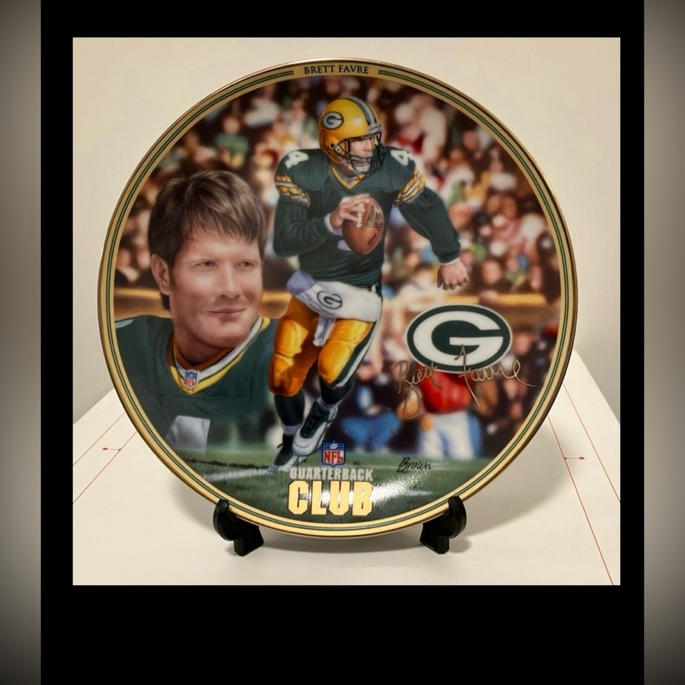 Brett Favre Bradford Exchange Collector Plate 1997 NFL QB Club Green Bay Packers